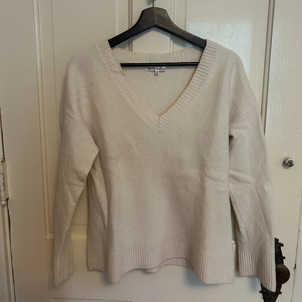 Reformation oversized v neck wool sweater, Size M